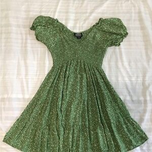 Angie Green Smocked V neck Ditsy Floral Dress Boho Peasant Hippie Cottage Medium